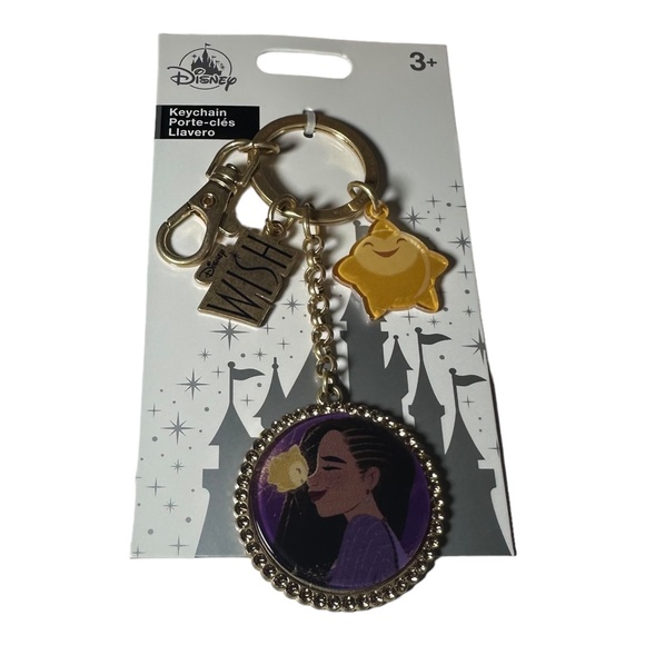 2023 Disney Parks Disney Wish Movie Asha and Star Keychain - Picture 1 of 1